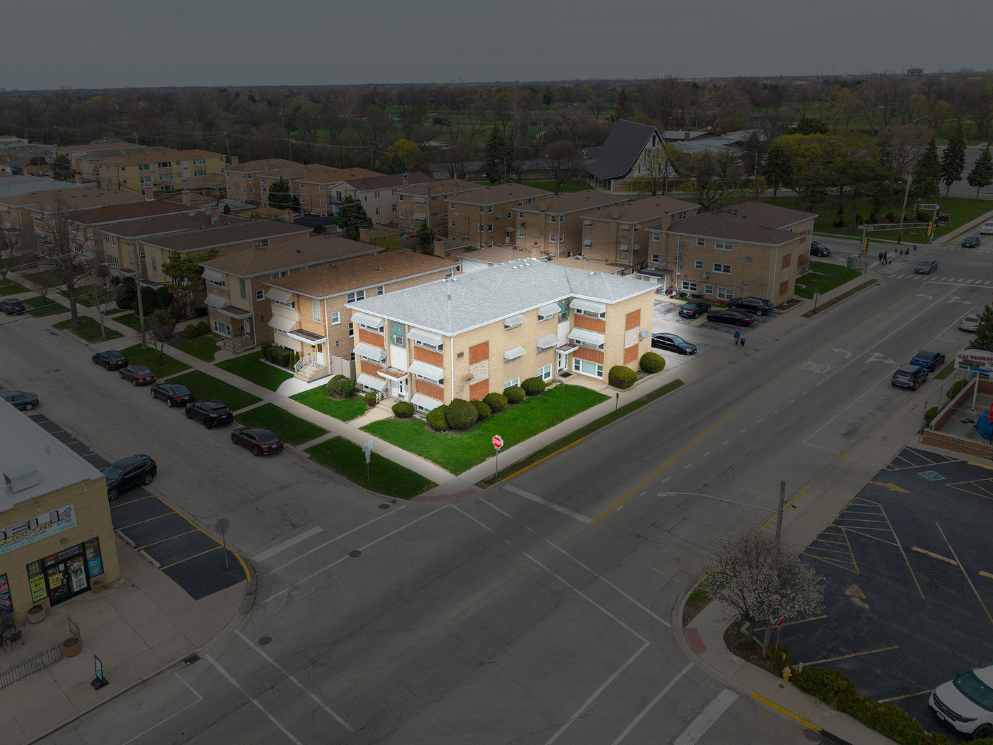 4401 N Newcastle Avenue, Harwood Heights, IL 60706