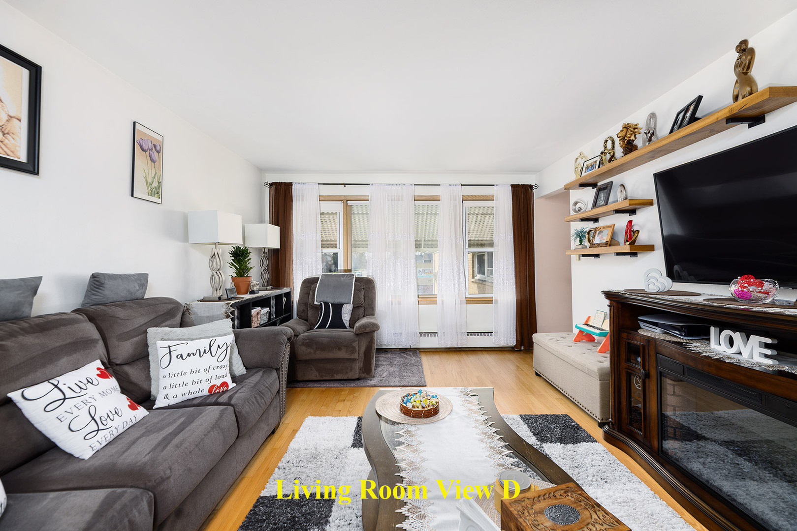 4401 N Newcastle Avenue, Harwood Heights, IL 60706