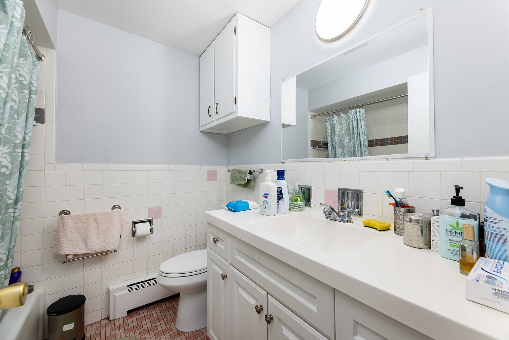 4401 N Newcastle Avenue, Harwood Heights, IL 60706