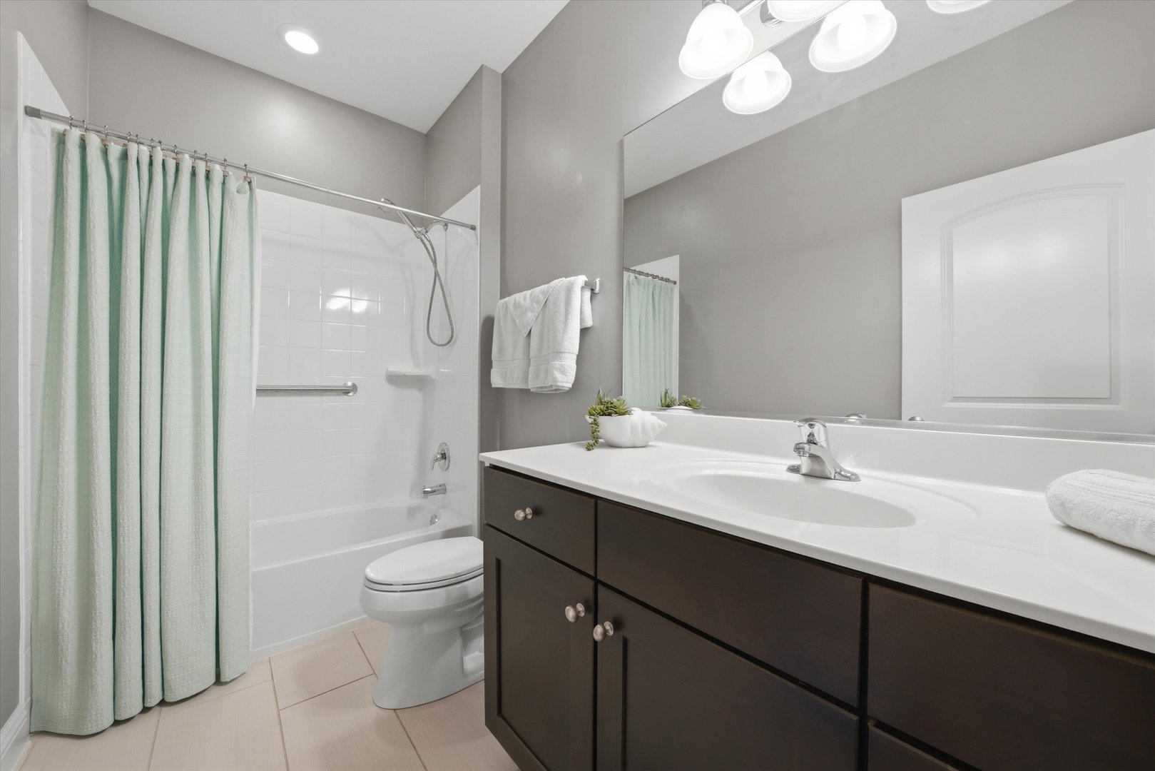 Naperville, IL 60564