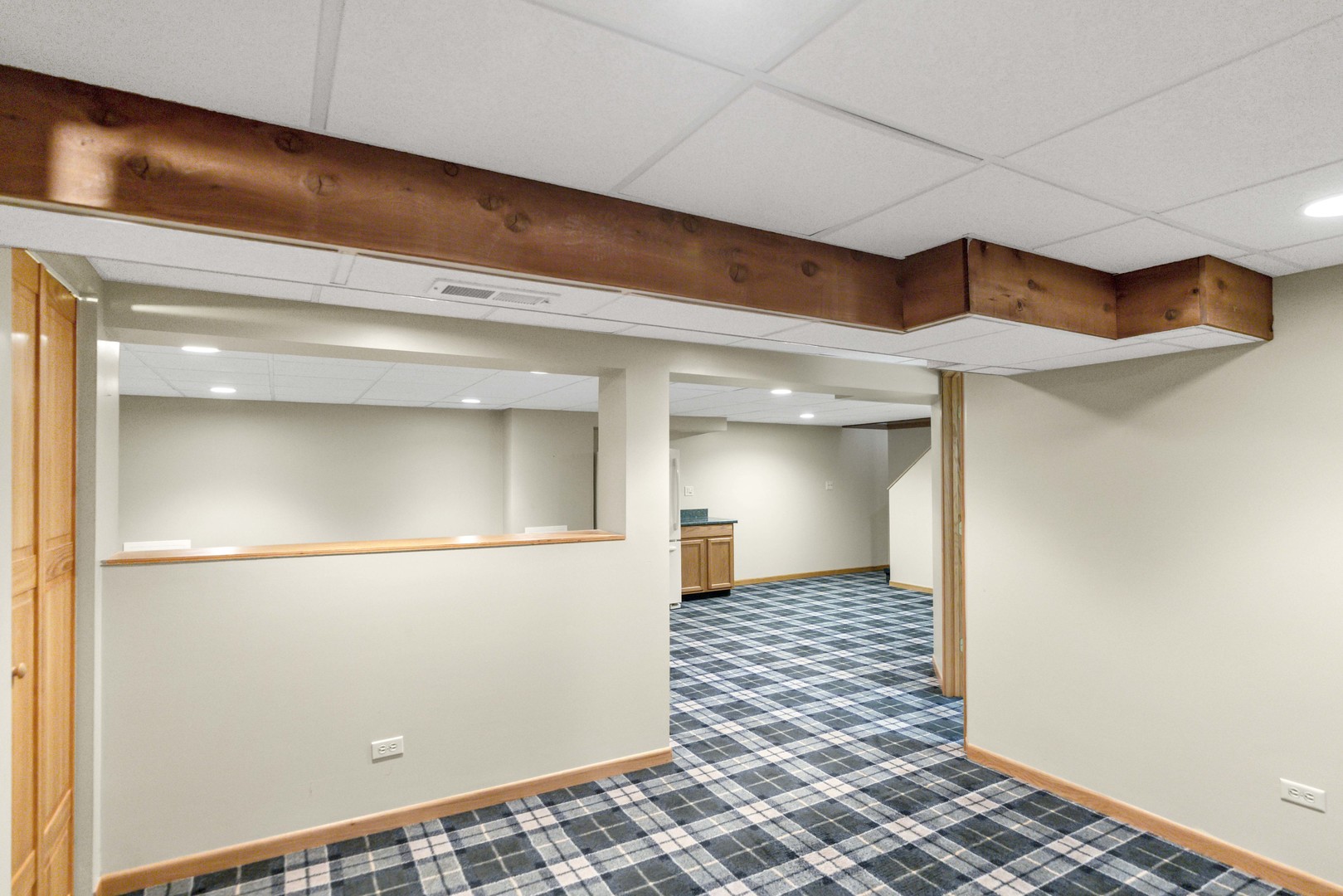 1813 Chippingham Road, Woodridge, IL 60517