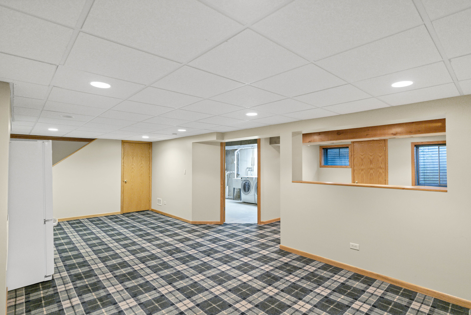 1813 Chippingham Road, Woodridge, IL 60517