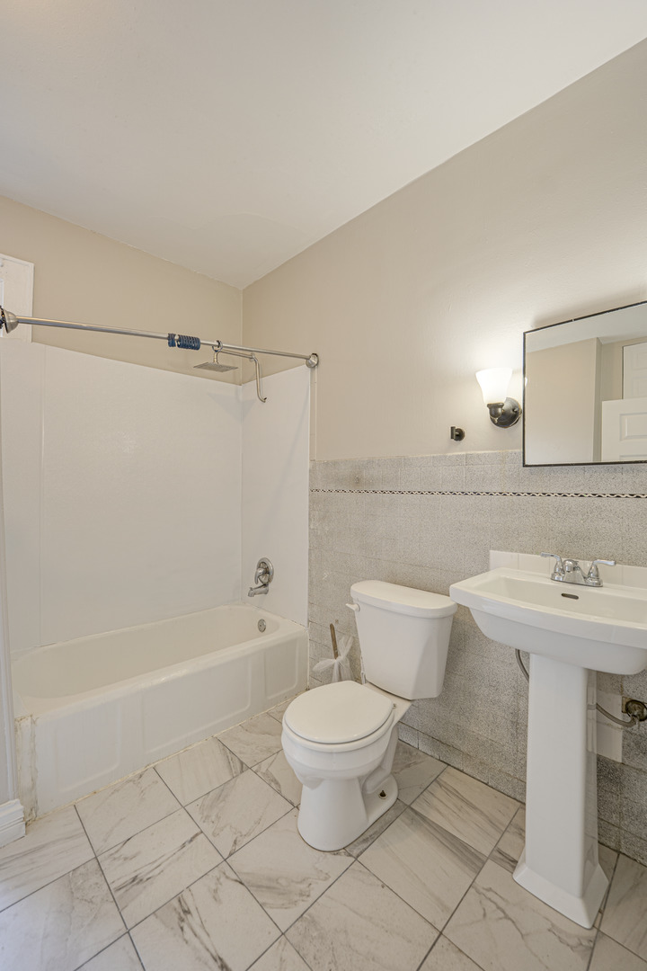 373 Cedar Street #373, Aurora, IL 60506