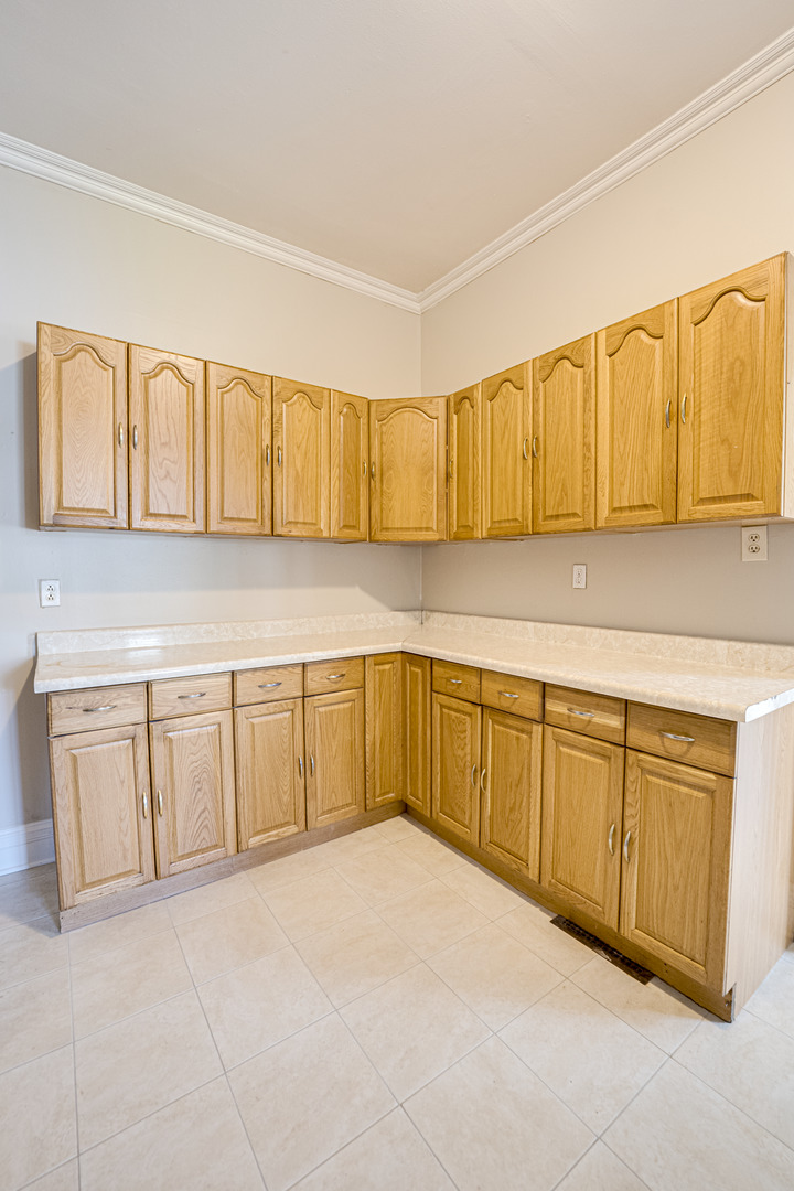 373 Cedar Street #373, Aurora, IL 60506