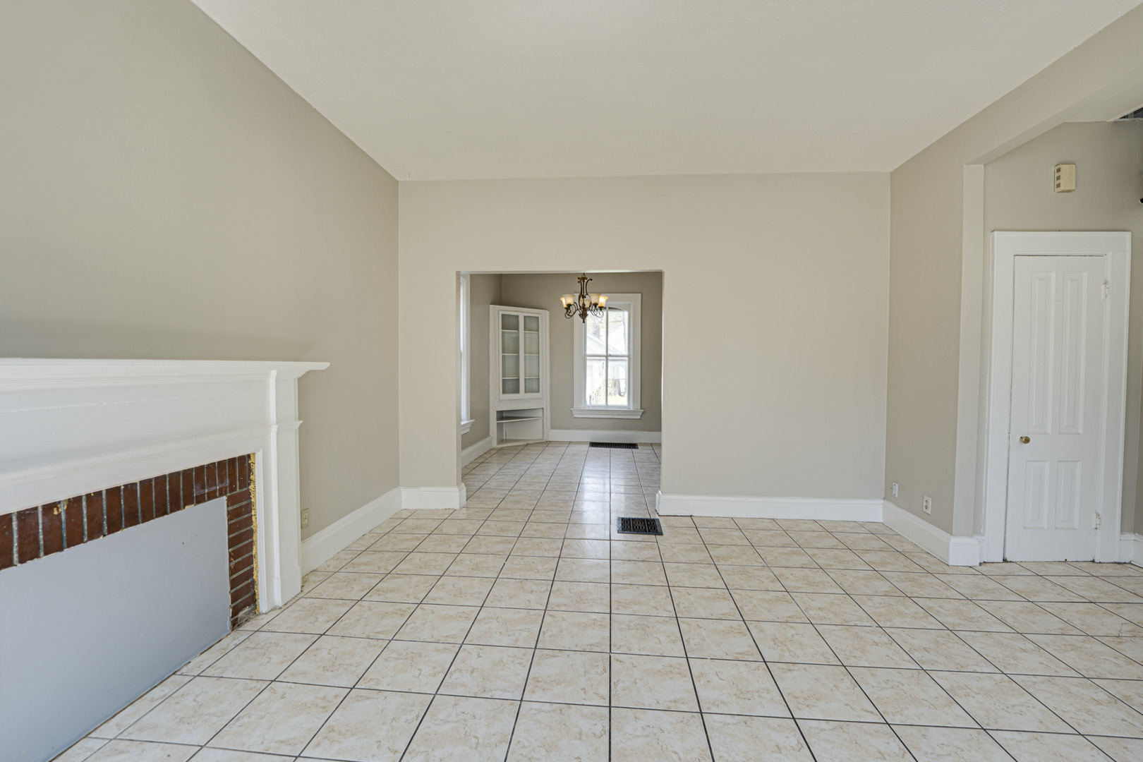 373 Cedar Street #373, Aurora, IL 60506