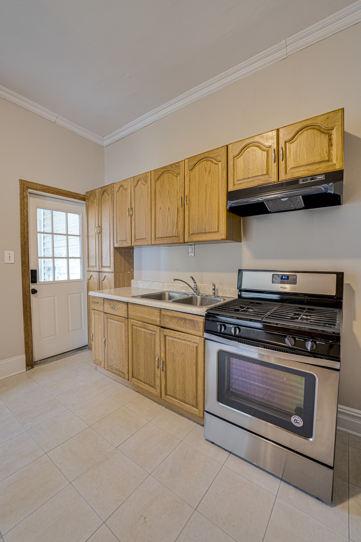 373 Cedar Street #373, Aurora, IL 60506