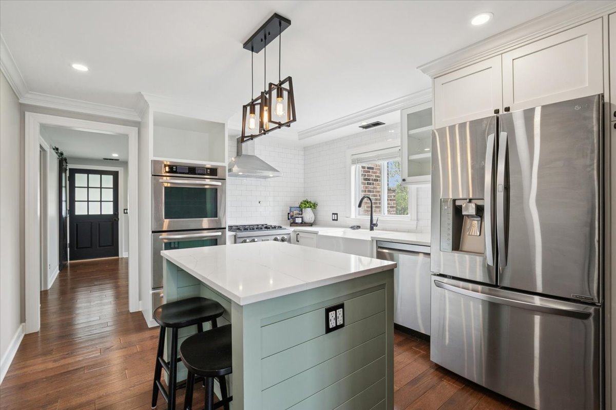 26701 W Karen Drive, Wauconda, IL 60084