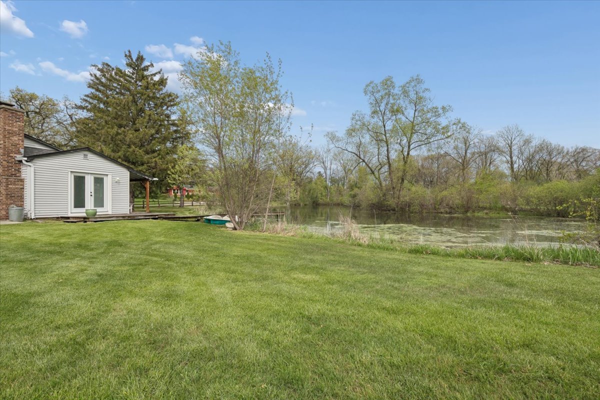 26701 W Karen Drive, Wauconda, IL 60084