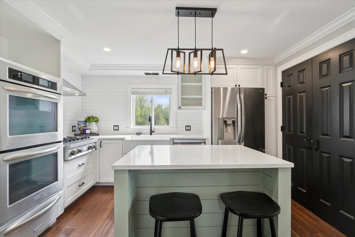 26701 W Karen Drive, Wauconda, IL 60084