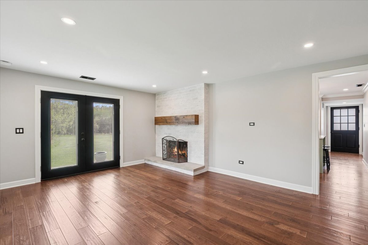 26701 W Karen Drive, Wauconda, IL 60084