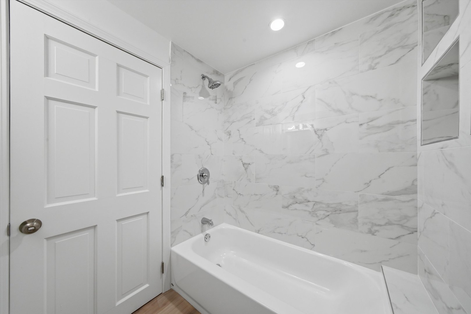 4532 W Maypole Avenue, Chicago, IL 60624