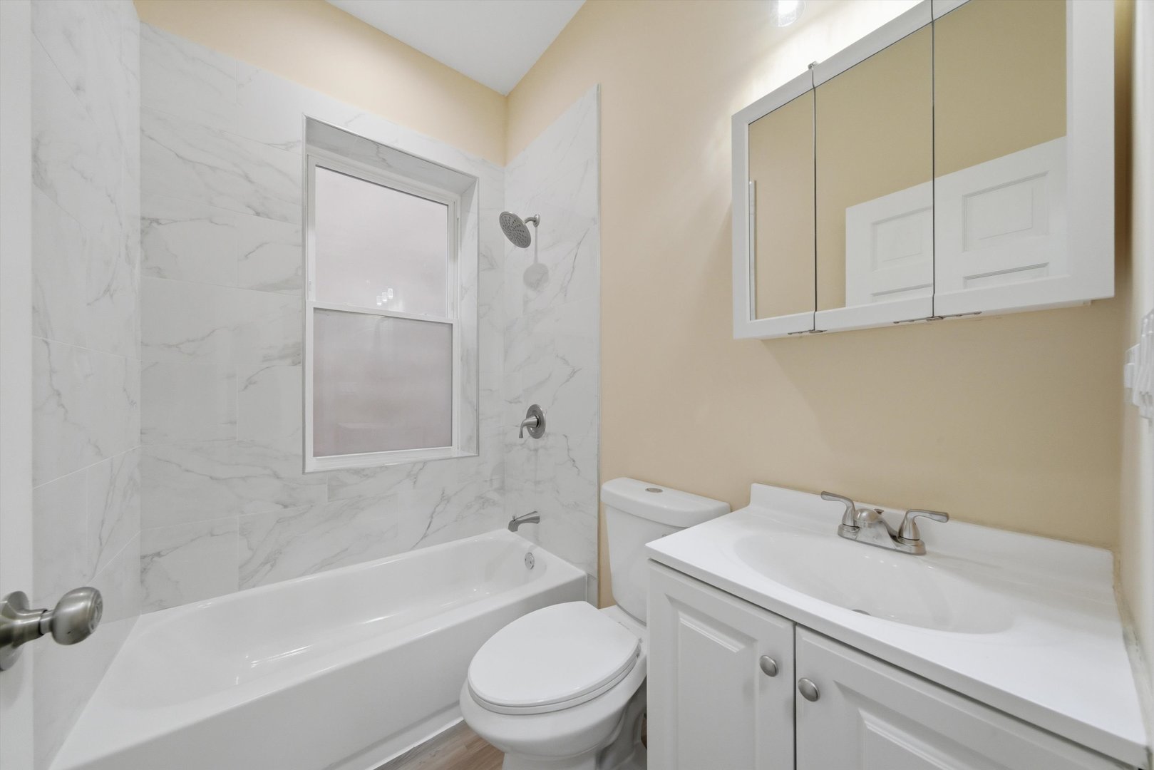 4532 W Maypole Avenue, Chicago, IL 60624