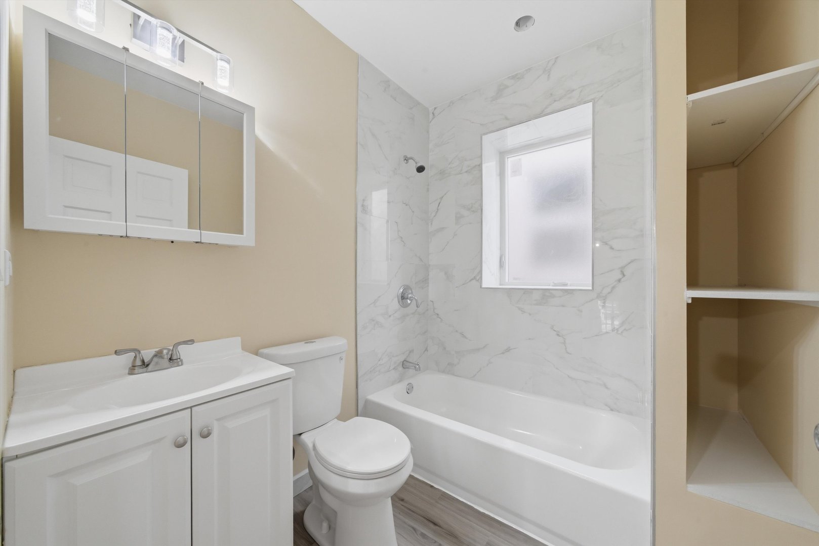 4532 W Maypole Avenue, Chicago, IL 60624