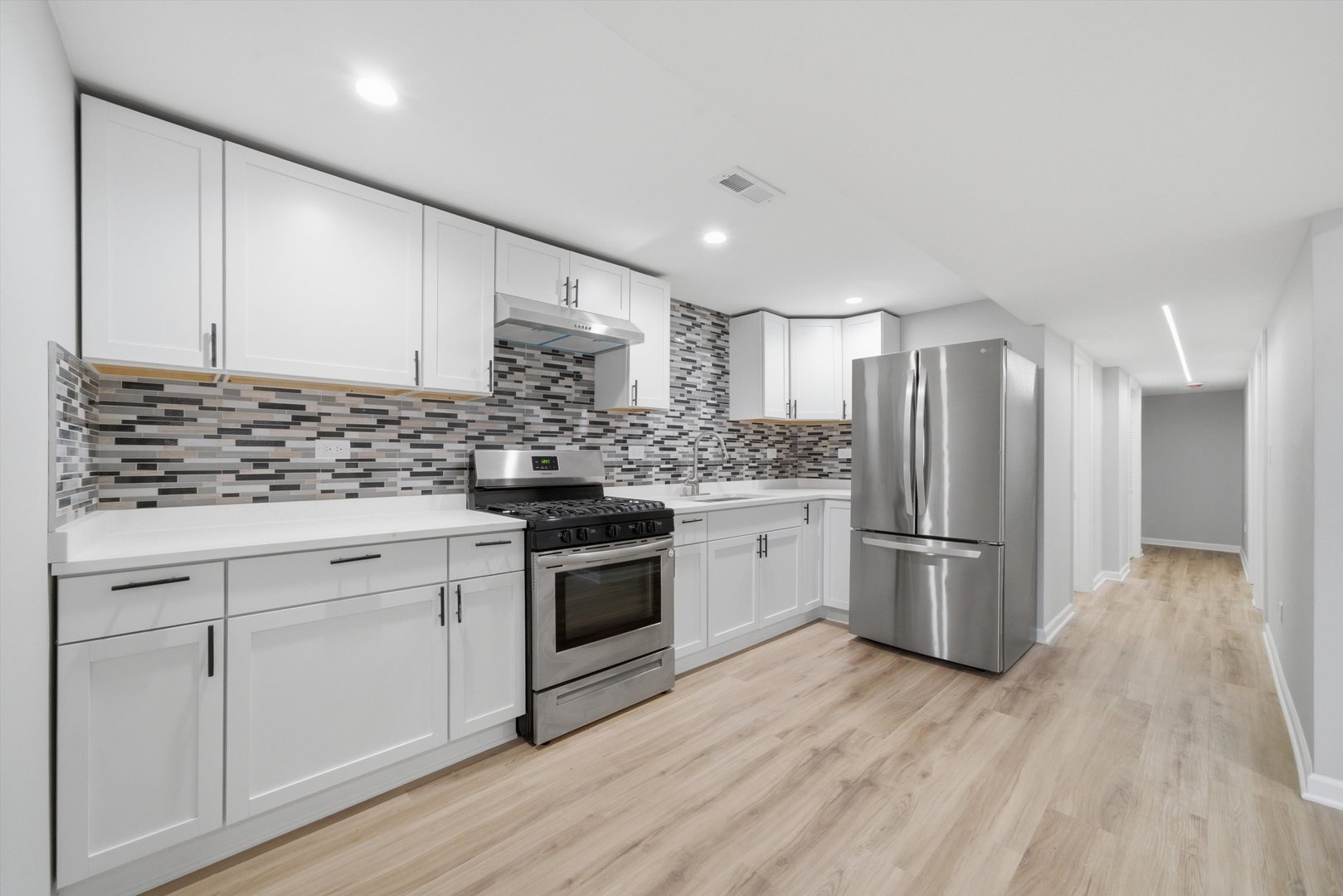 4532 W Maypole Avenue, Chicago, IL 60624