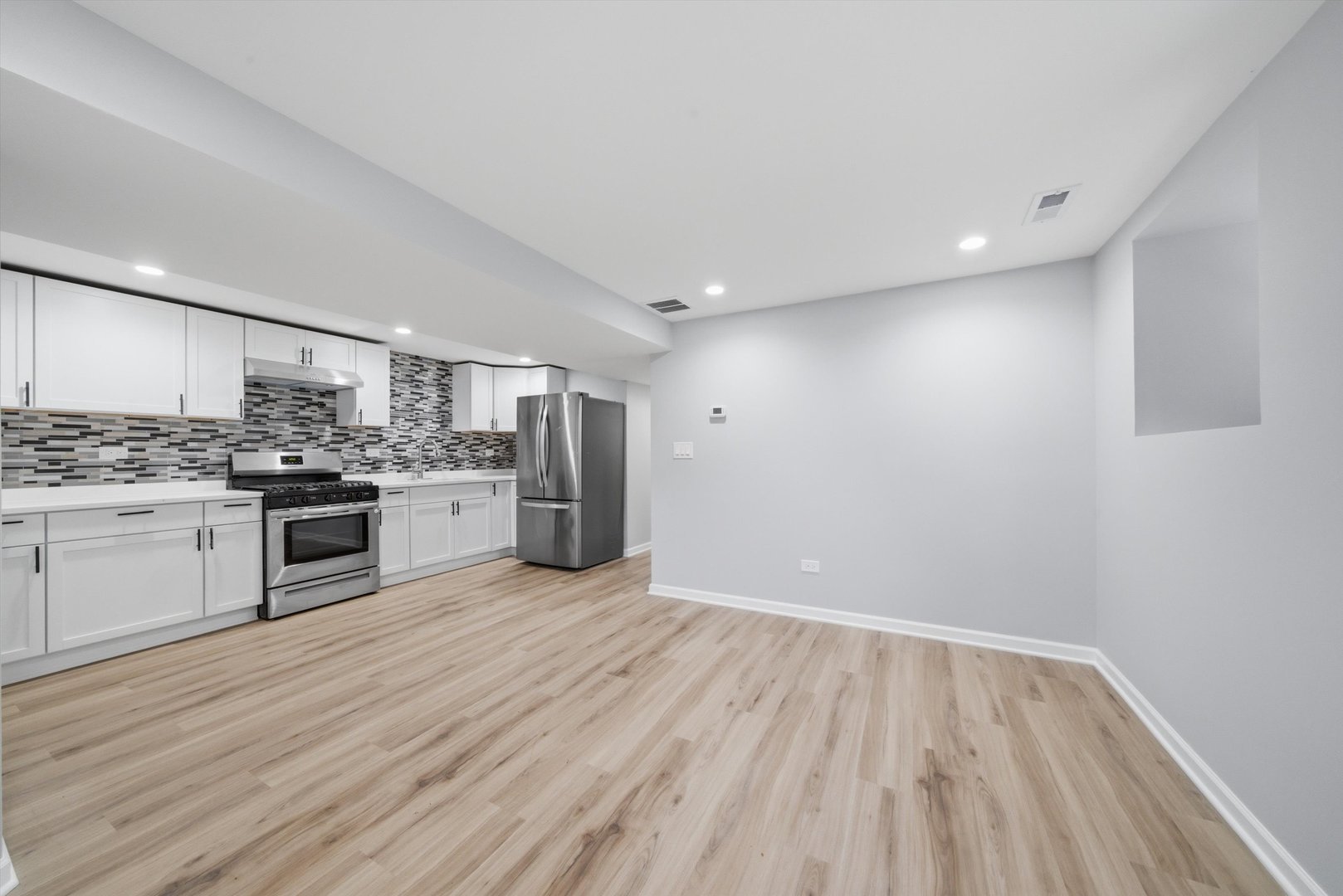 4532 W Maypole Avenue, Chicago, IL 60624