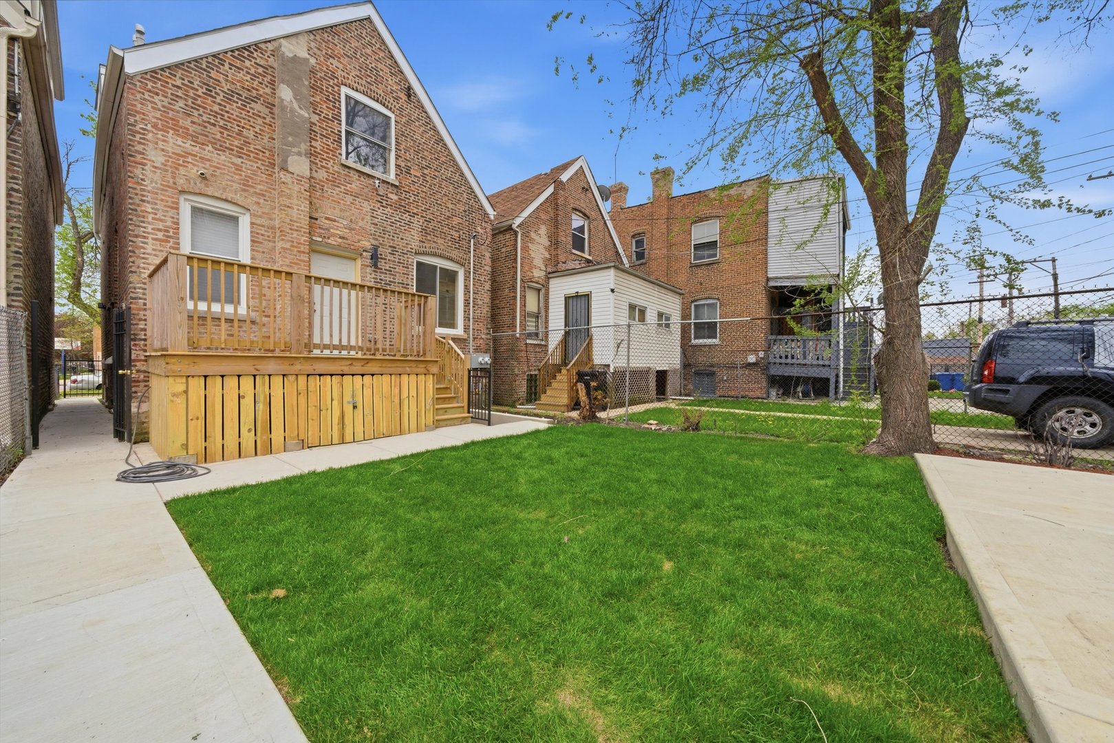 4532 W Maypole Avenue, Chicago, IL 60624