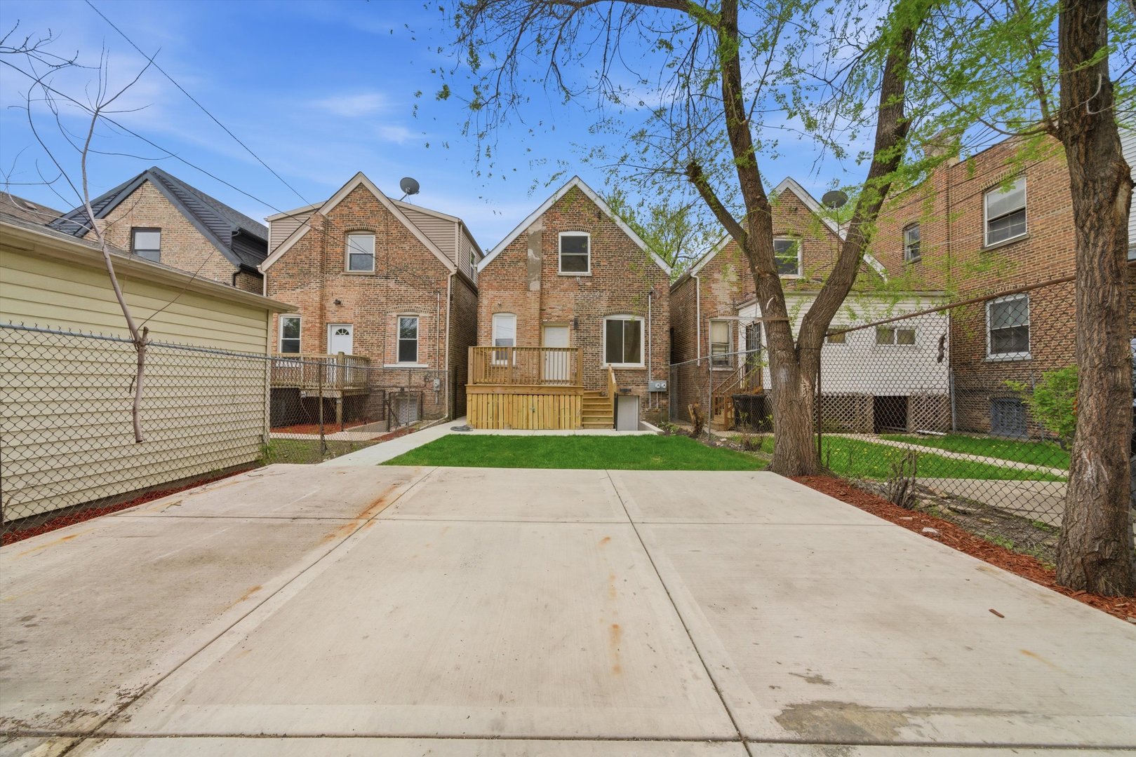 4532 W Maypole Avenue, Chicago, IL 60624