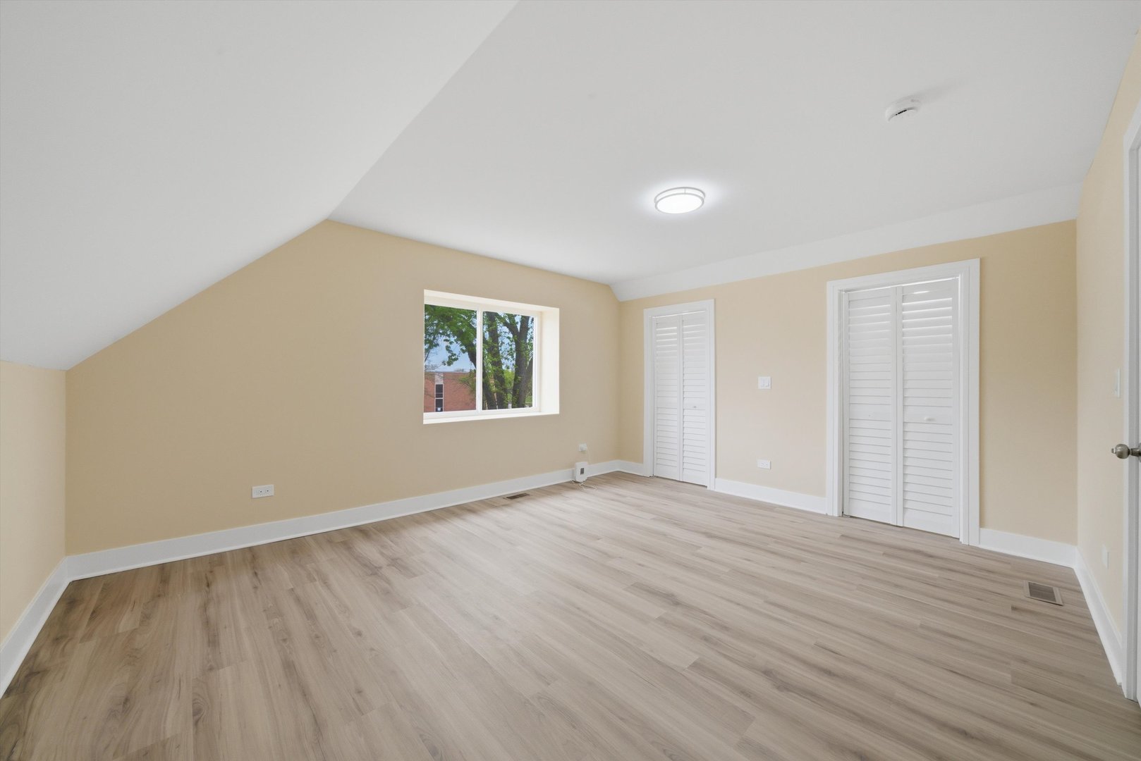 4532 W Maypole Avenue, Chicago, IL 60624