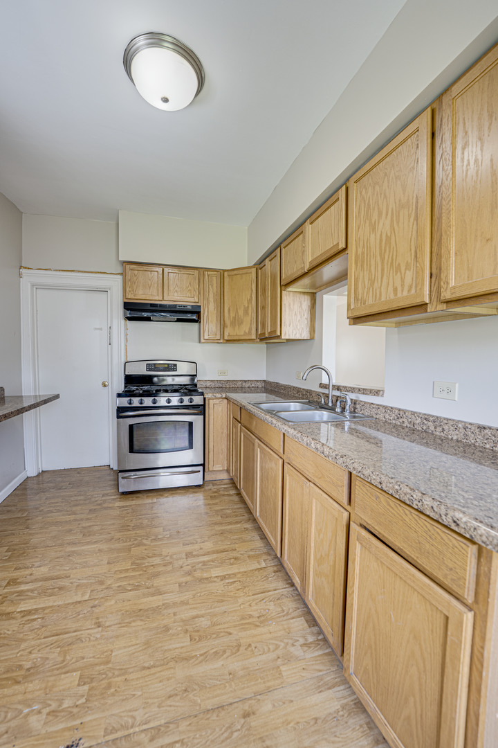 371 Cedar Street #371, Aurora, IL 60506