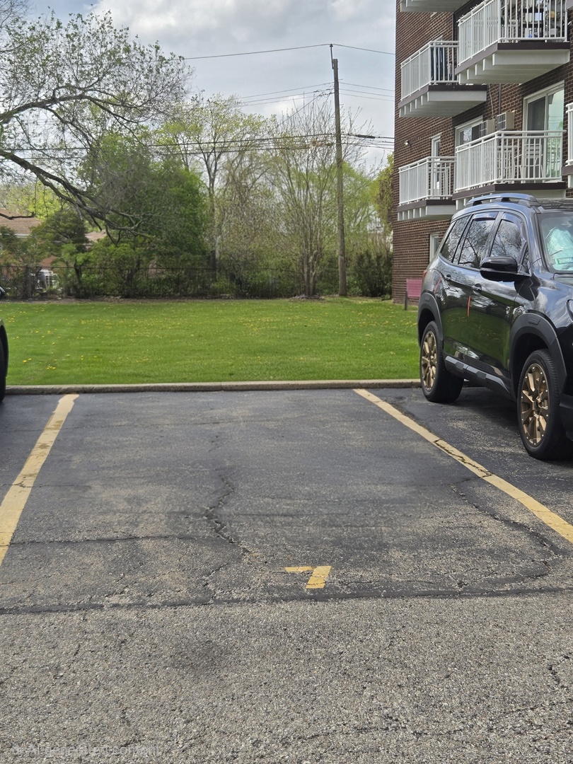 7225 W Higgins Avenue #103, Chicago, IL 60656