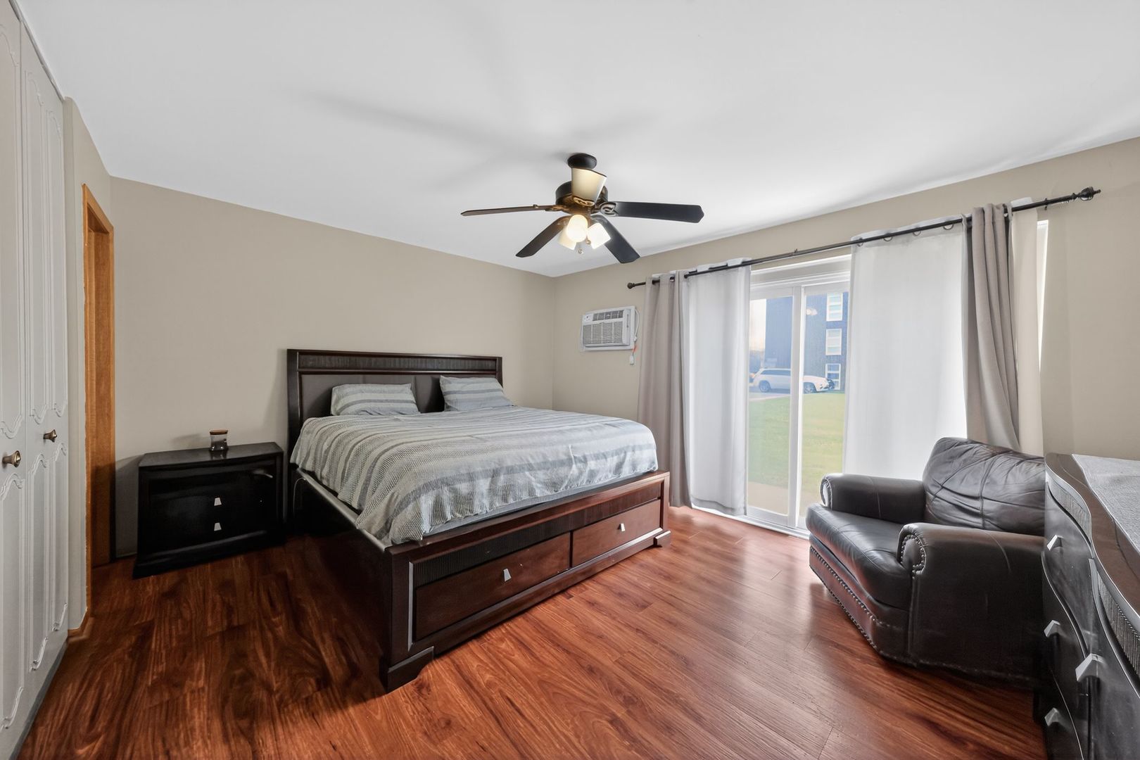 7225 W Higgins Avenue #103, Chicago, IL 60656