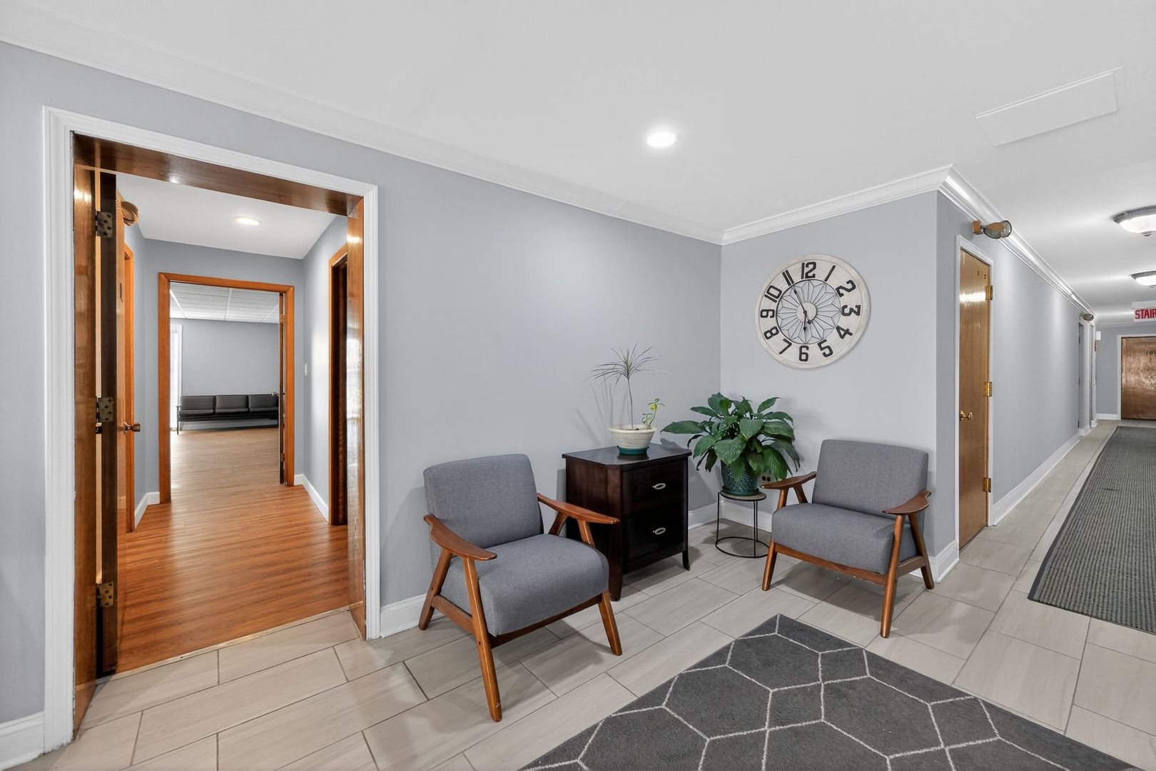 7225 W Higgins Avenue #103, Chicago, IL 60656