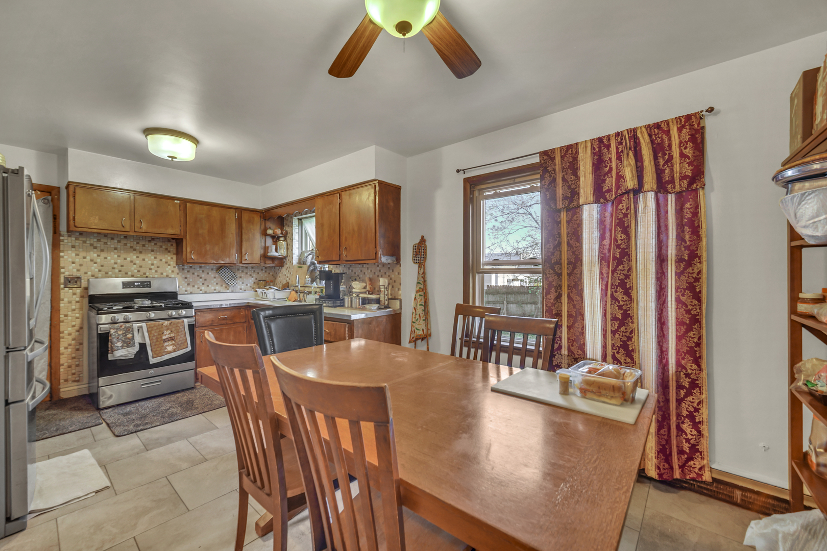 3257 N Kostner Avenue, Chicago, IL 60641