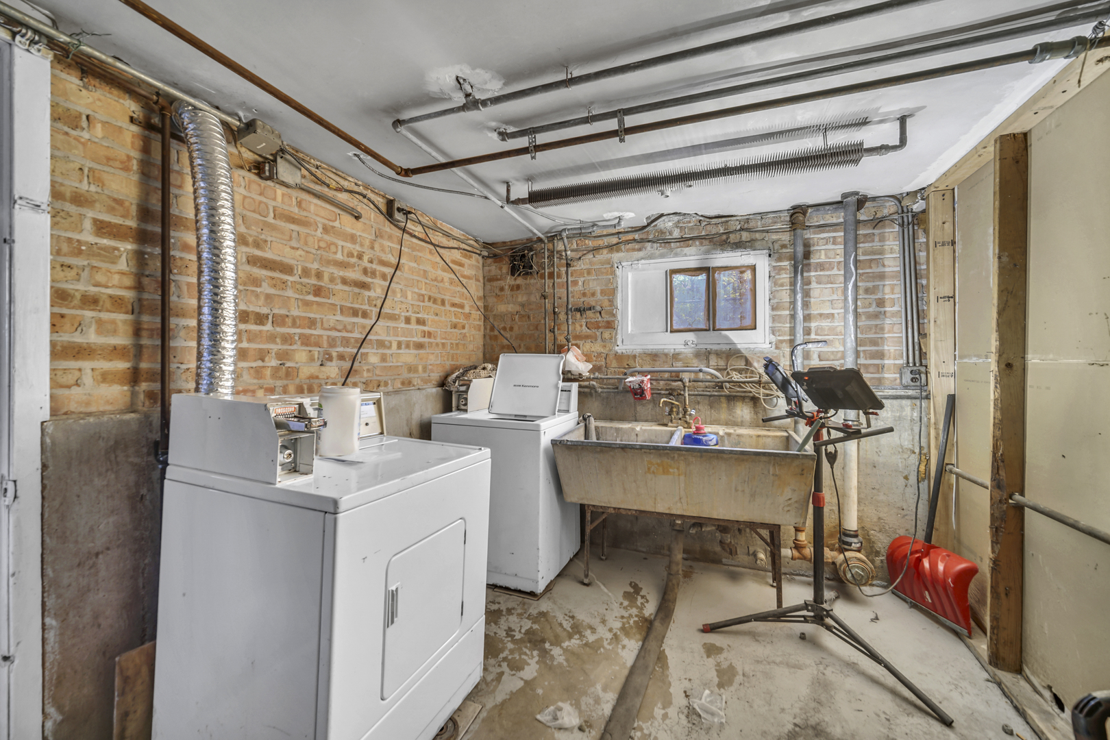 3257 N Kostner Avenue, Chicago, IL 60641
