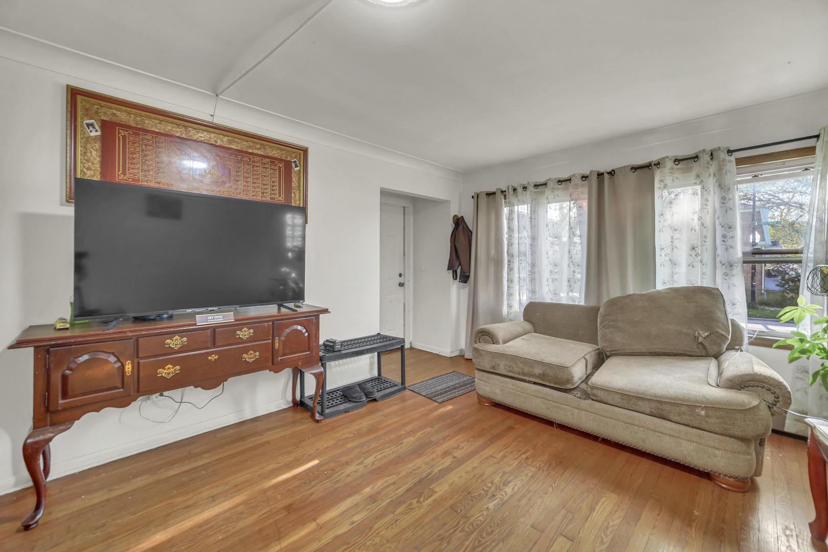 3257 N Kostner Avenue, Chicago, IL 60641