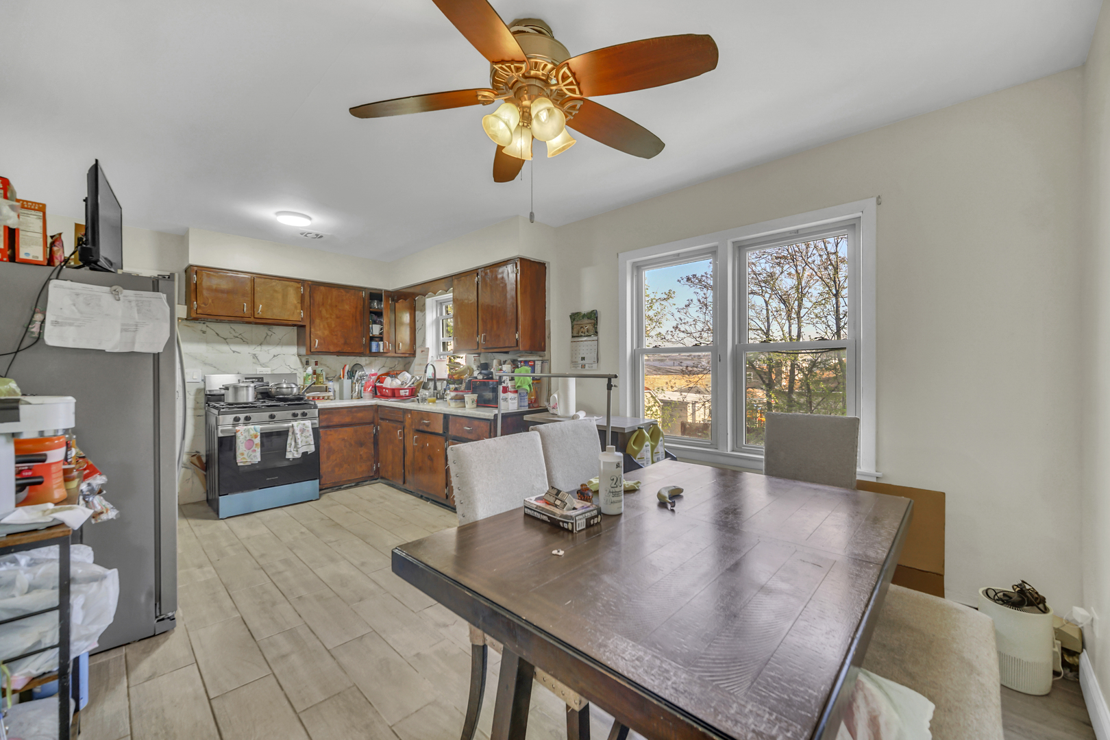 3257 N Kostner Avenue, Chicago, IL 60641