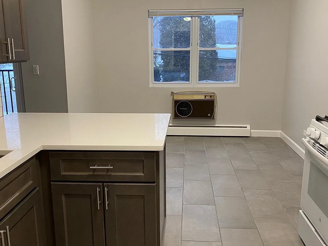 Arlington Heights, IL 60004