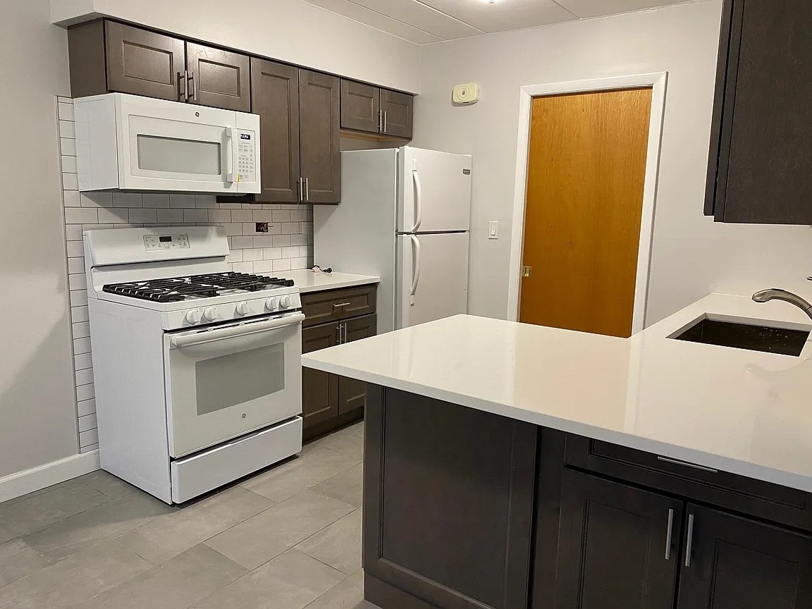 Arlington Heights, IL 60004