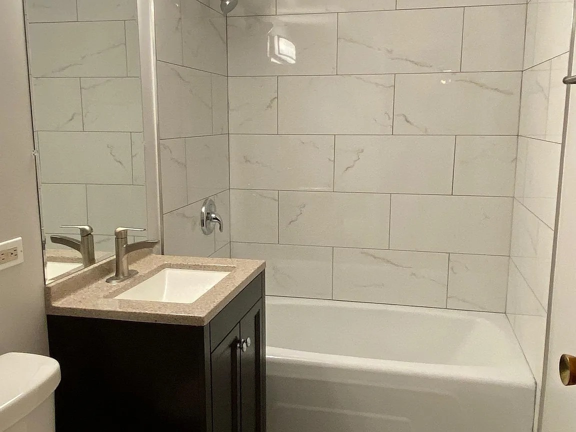 Arlington Heights, IL 60004