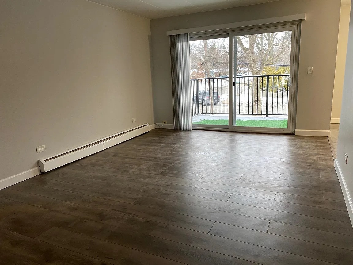 Arlington Heights, IL 60004