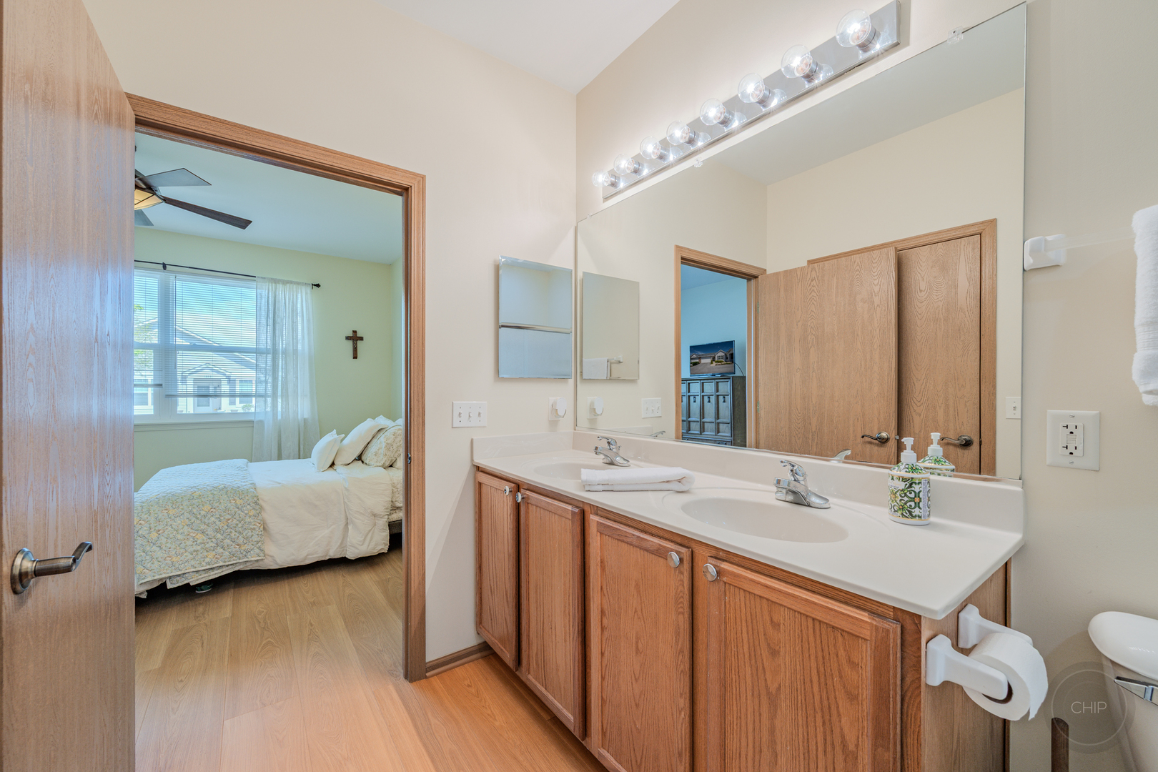 1577 W Ludington Circle, Romeoville, IL 60446