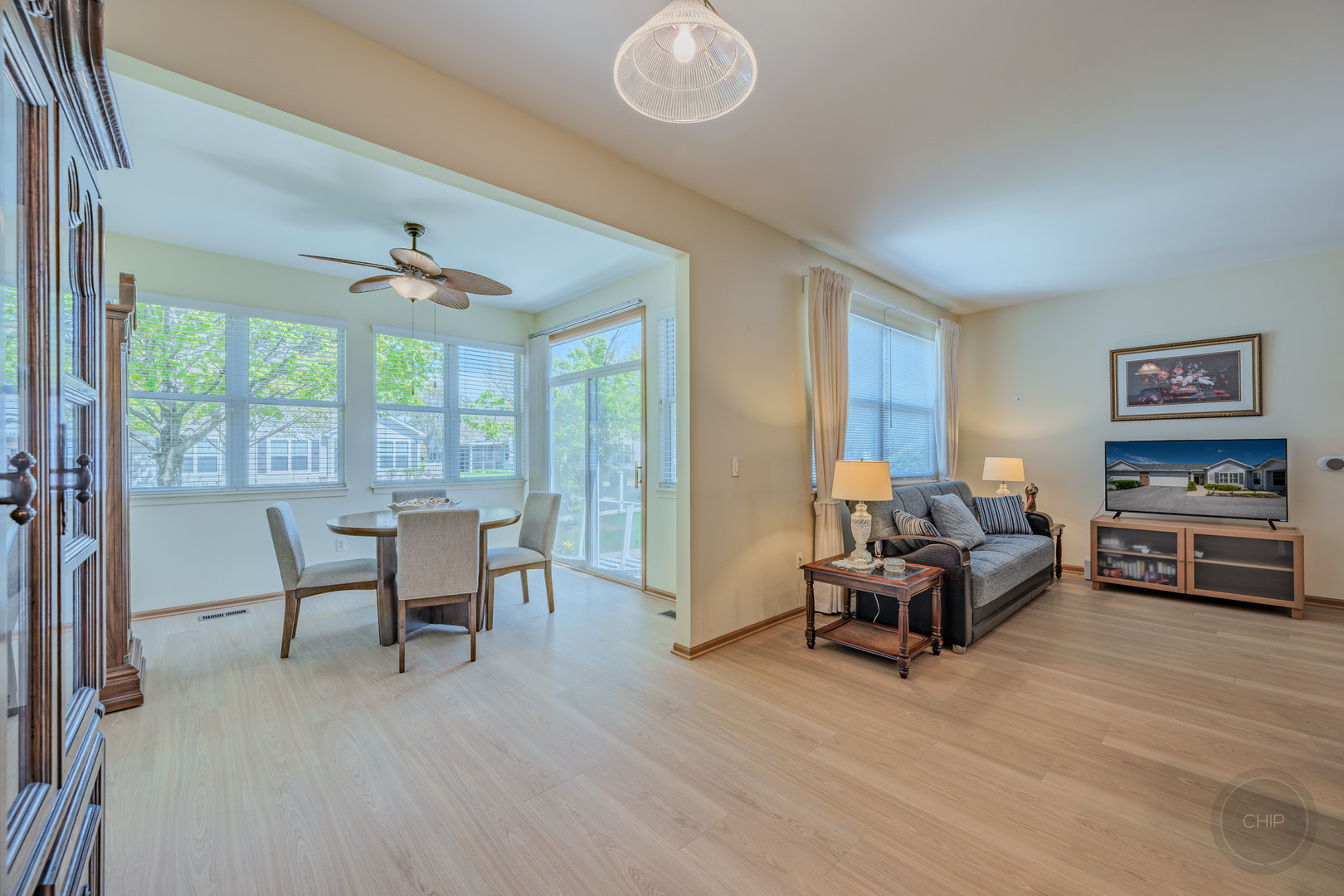 1577 W Ludington Circle, Romeoville, IL 60446