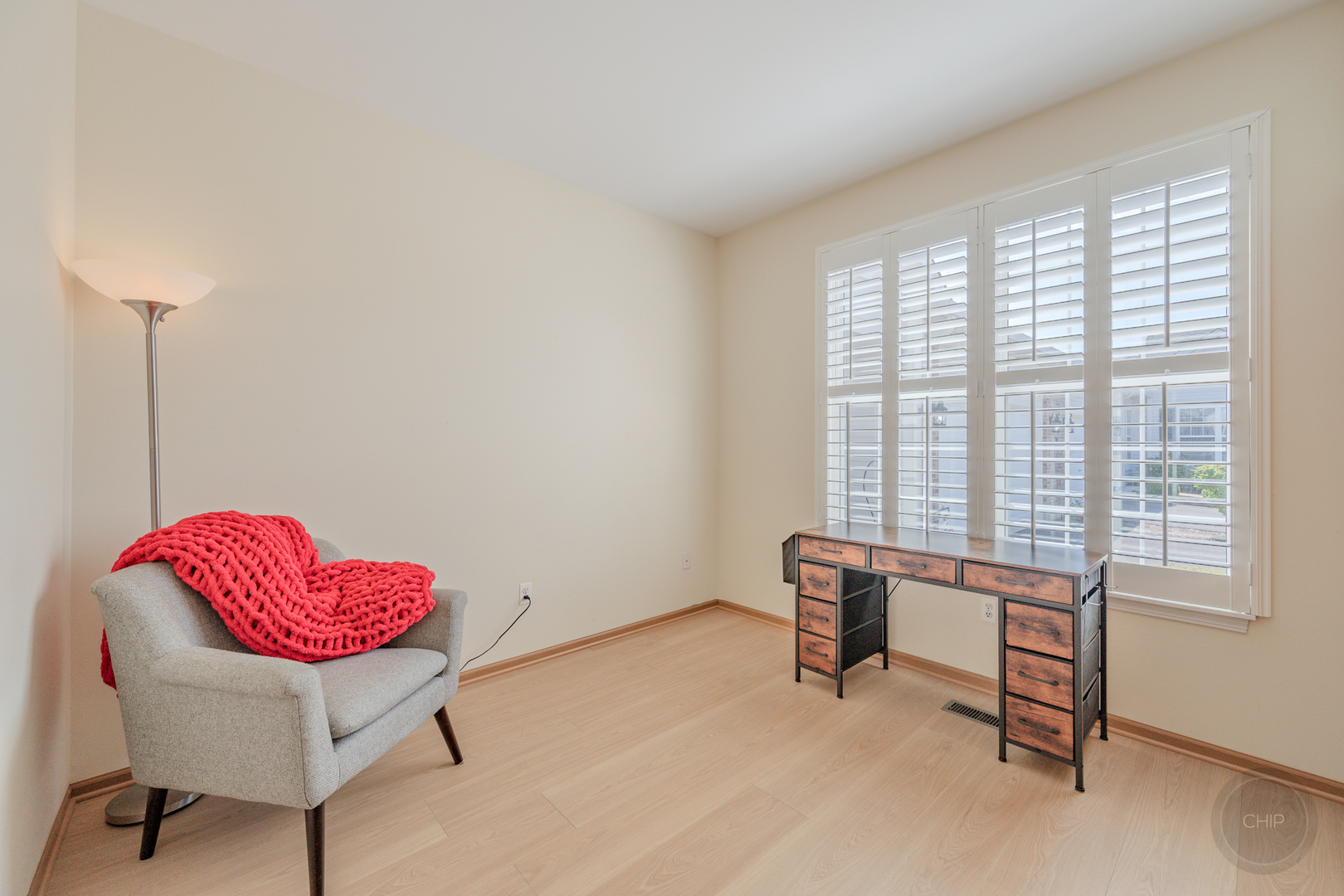 1577 W Ludington Circle, Romeoville, IL 60446