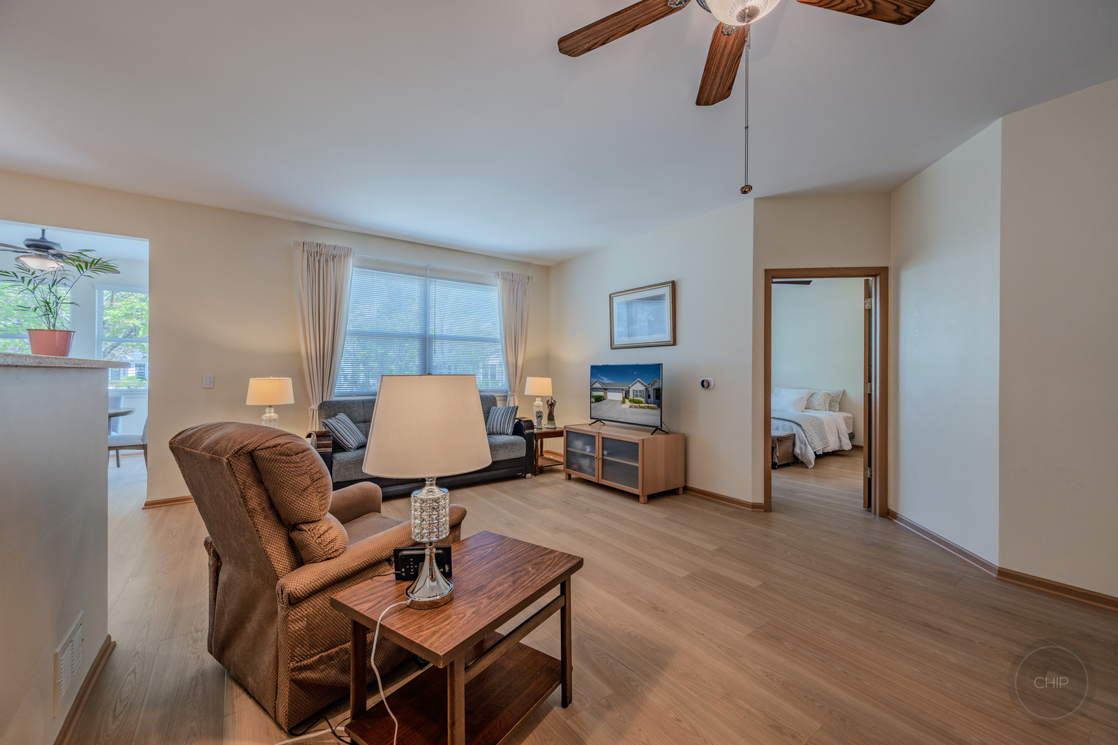 1577 W Ludington Circle, Romeoville, IL 60446