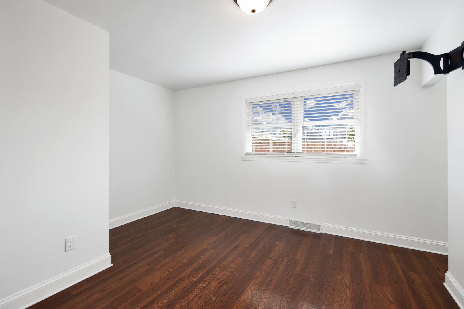 1013 Stonegate Road, New Lenox, IL 60451