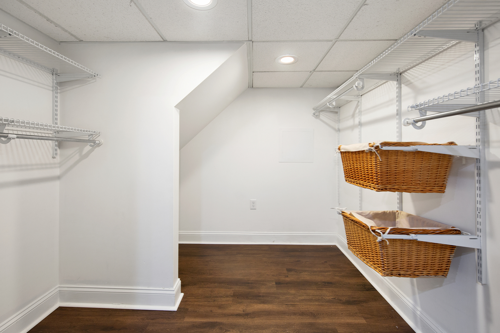 1013 Stonegate Road, New Lenox, IL 60451