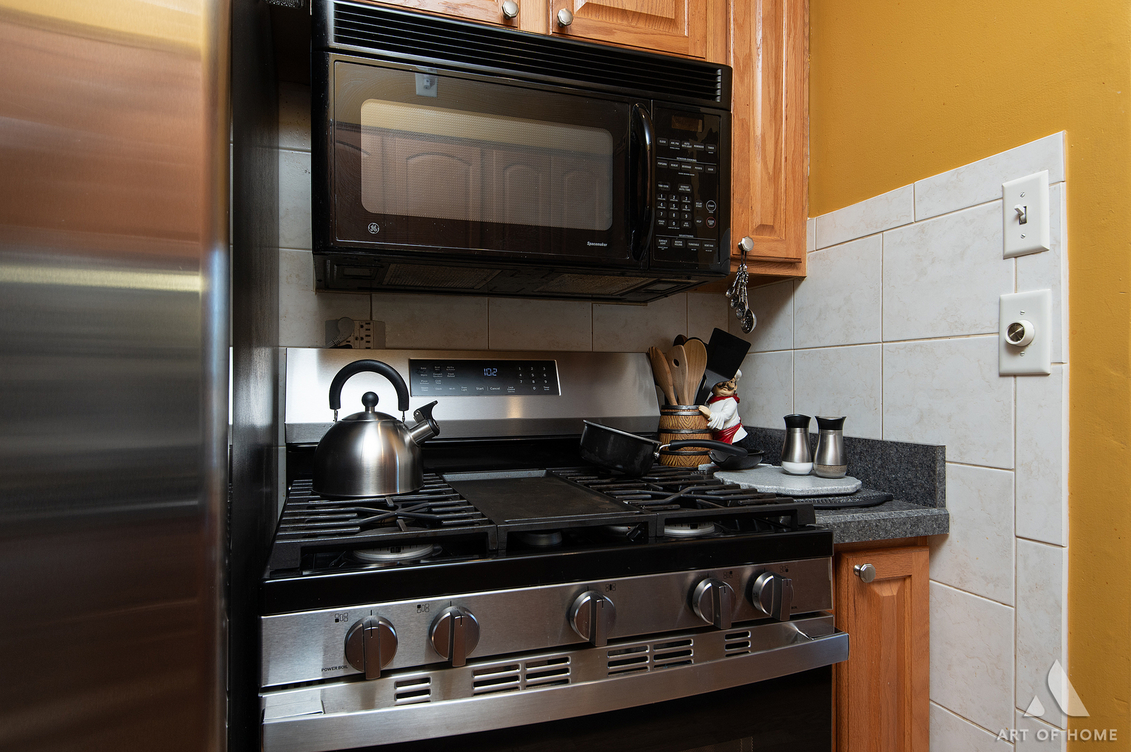 5555 S Menard Avenue, Chicago, IL 60638