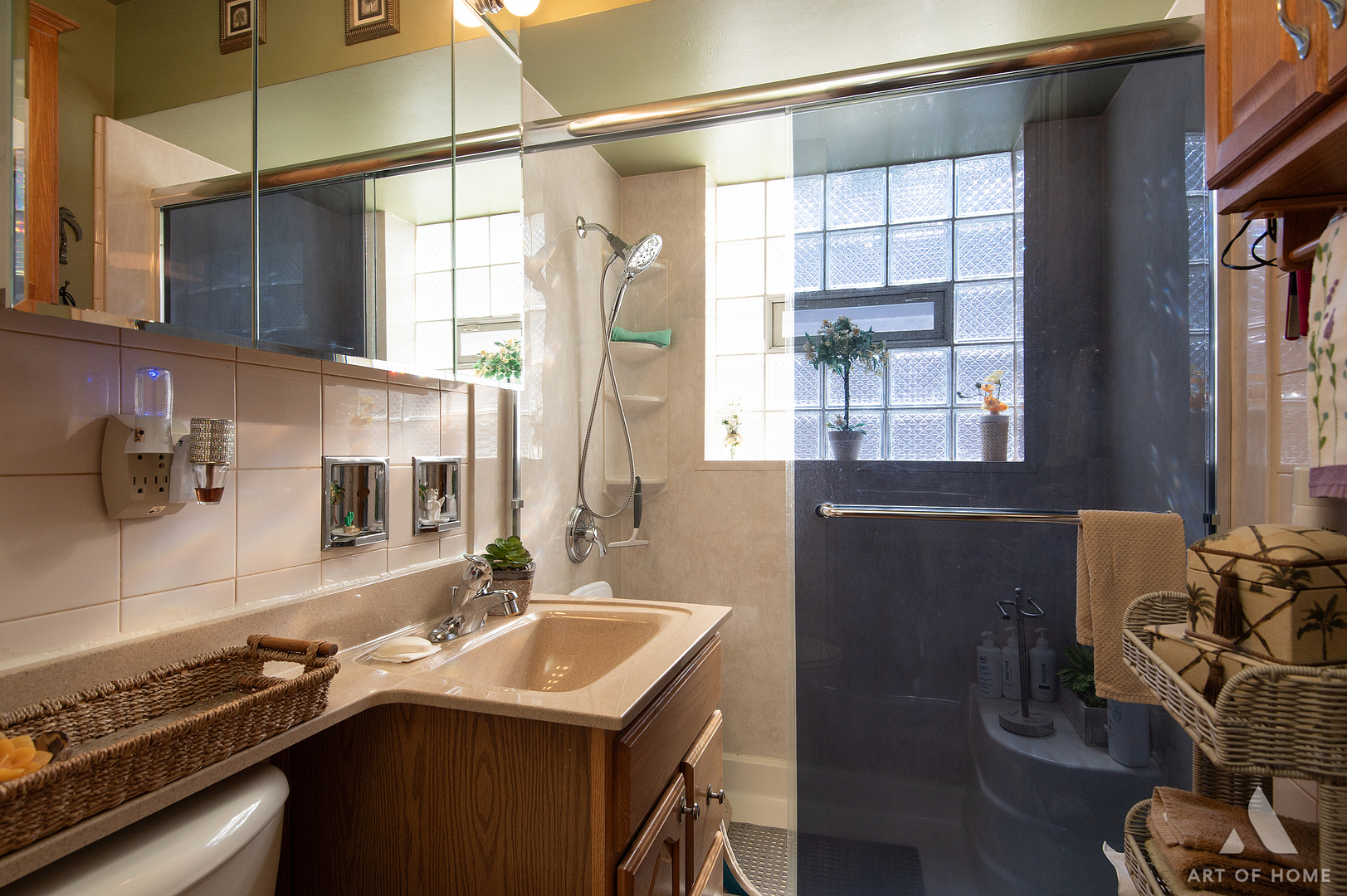 5555 S Menard Avenue, Chicago, IL 60638