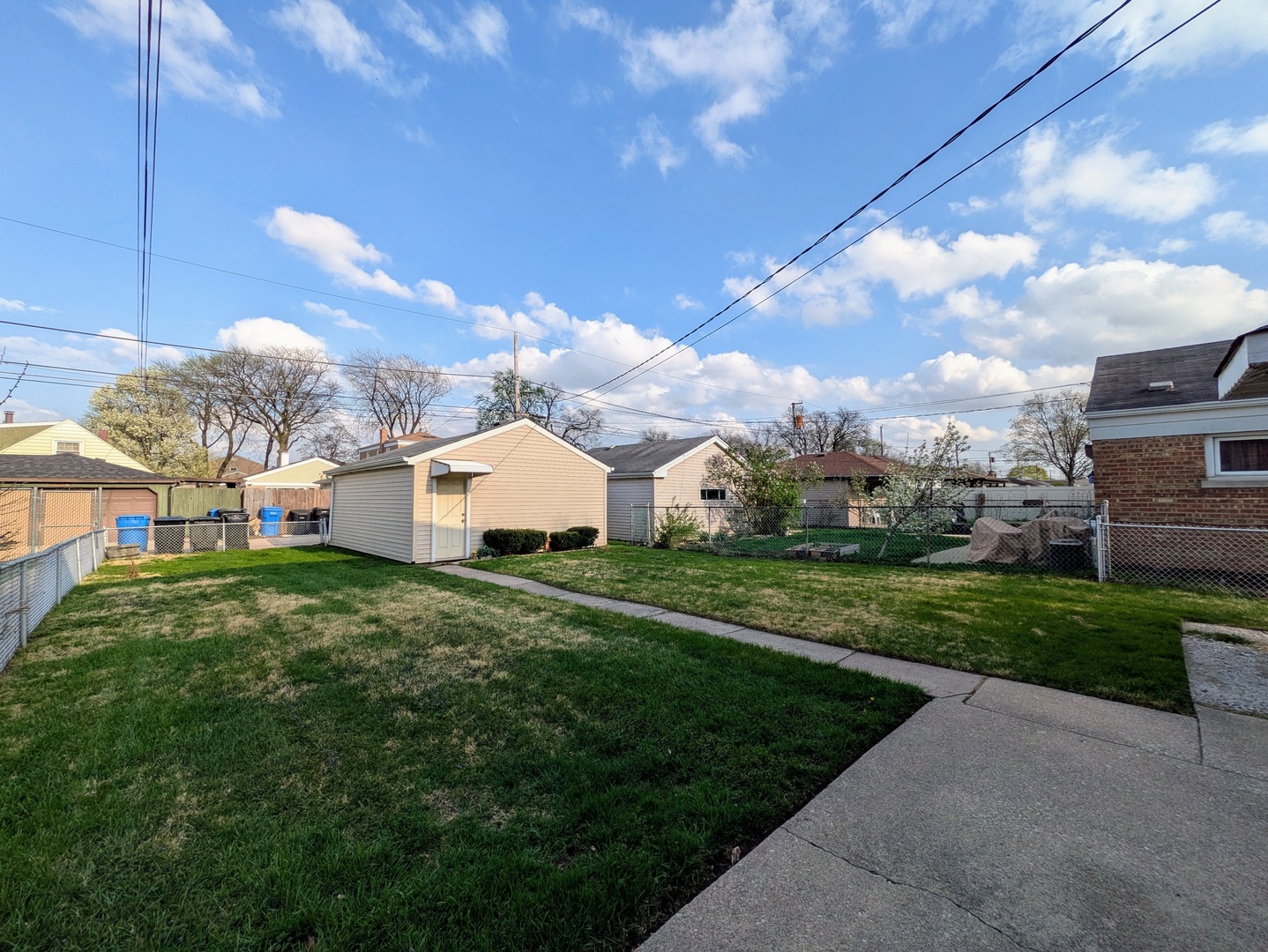 5739 S Mayfield Avenue, Chicago, IL 60638