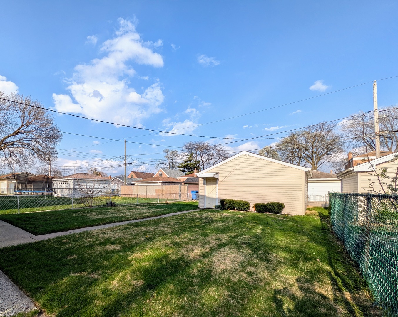 5739 S Mayfield Avenue, Chicago, IL 60638