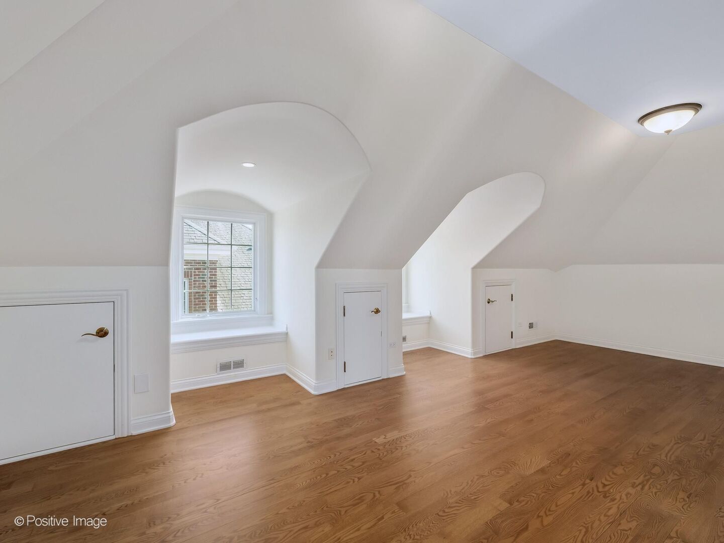 620 S Waiola Avenue, La Grange, IL 60525