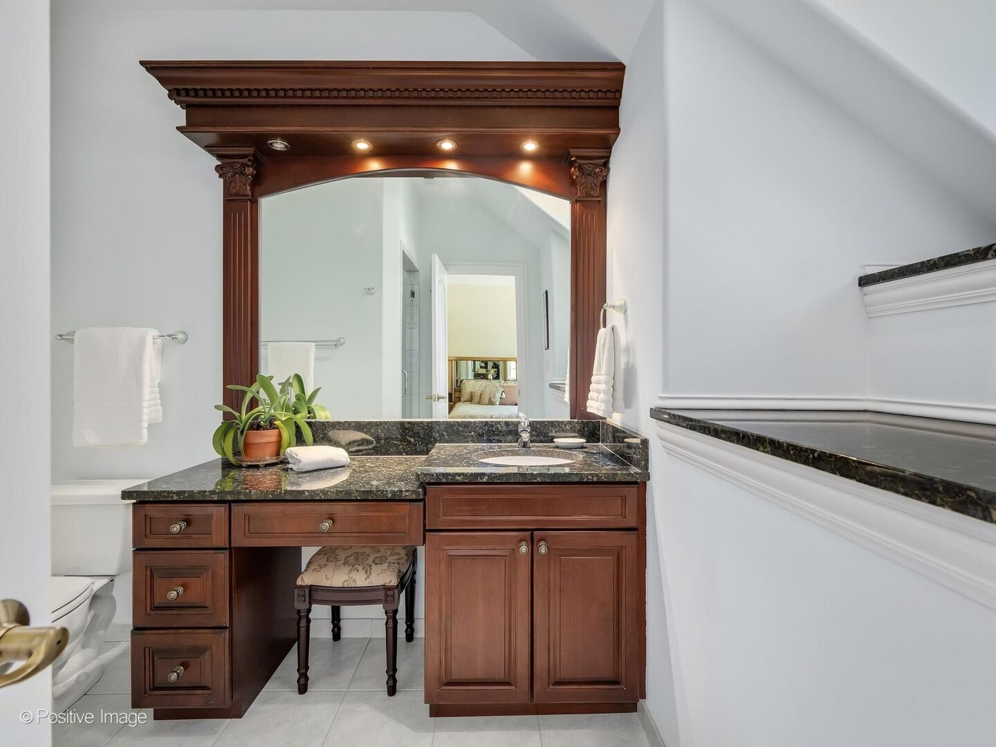 620 S Waiola Avenue, La Grange, IL 60525