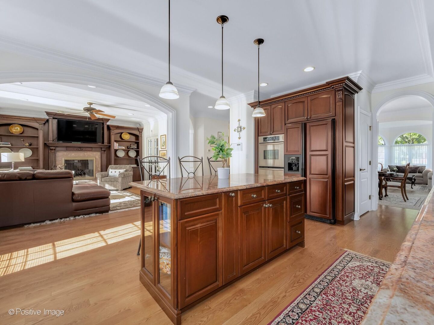 620 S Waiola Avenue, La Grange, IL 60525