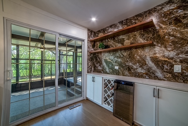 19W071 Avenue Chateaux, Oak Brook, IL 60523