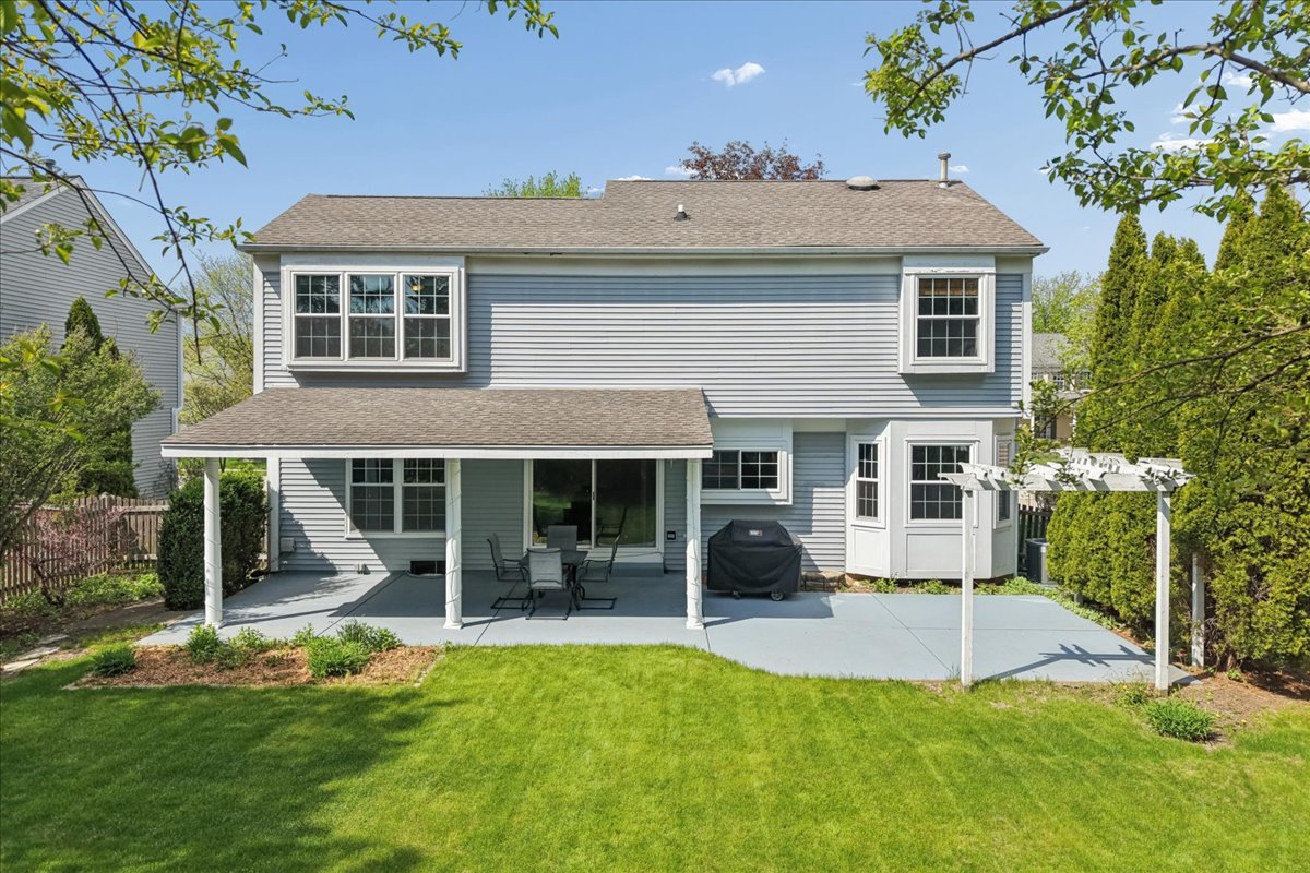 2655 Lindrick Lane, Aurora, IL 60504