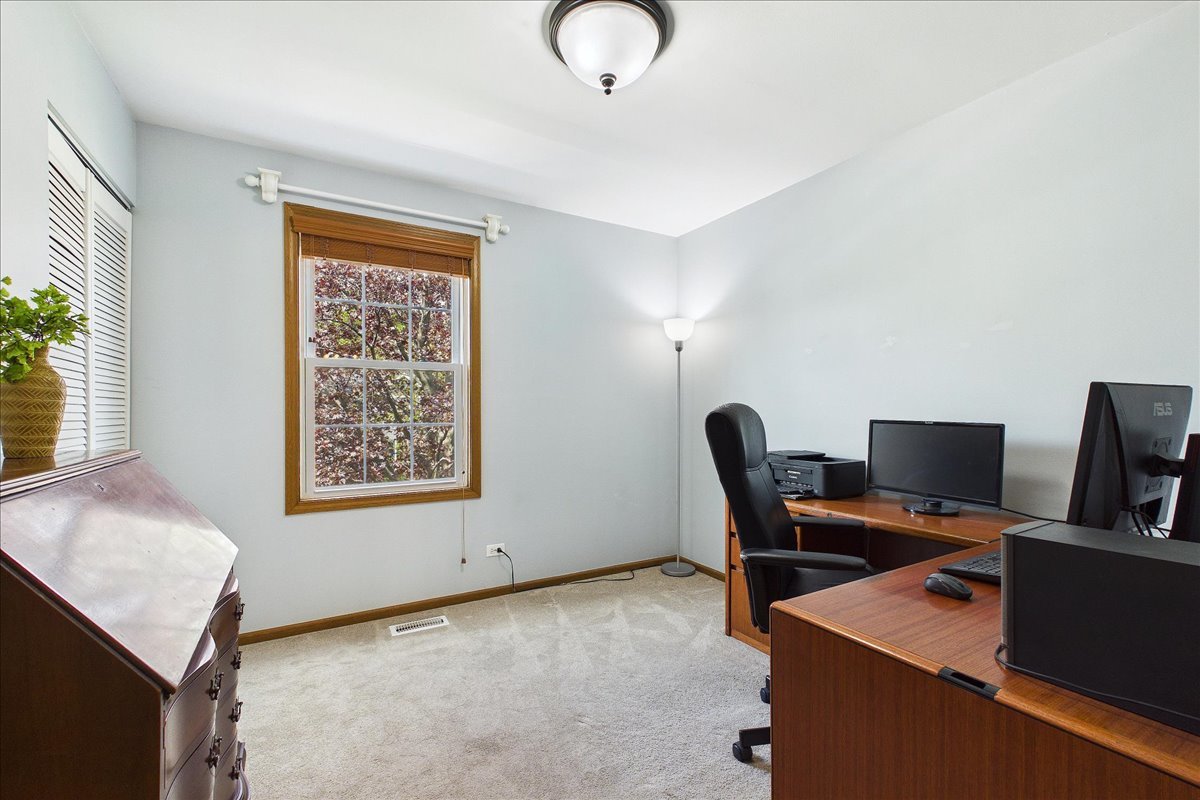 2655 Lindrick Lane, Aurora, IL 60504